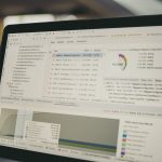 After 4 years in digital marketing (and helping a lot of freshers start), I think there are only 2 real ways to break in. Everything else is noise.